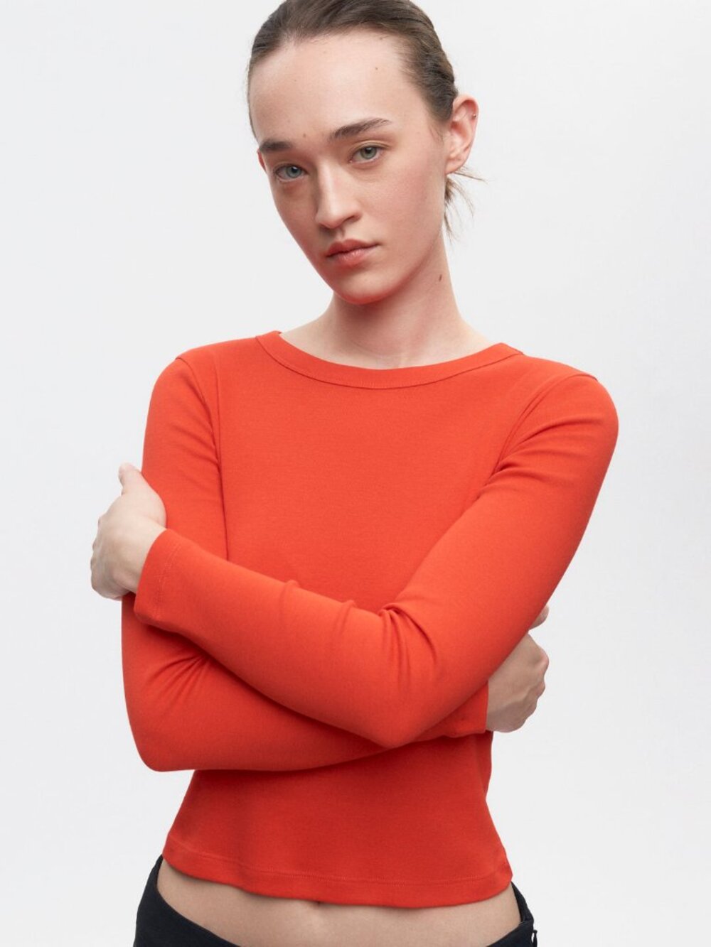 Kotn Women's Micro Rib Longsleeve Red - Size Small